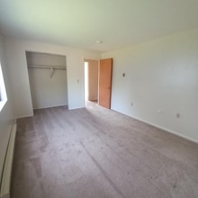 4109 Pine Hollow Dr in Clay, NY - Foto de edificio - Building Photo