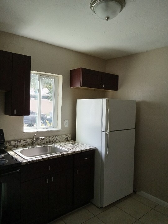 2721 NW 1st St in Pompano Beach, FL - Building Photo