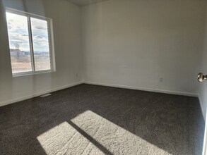 710 E Hahns Peak Ave in Pueblo West, CO - Building Photo - Building Photo