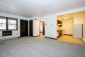 184 High St in Doylestown, OH - Building Photo - Building Photo