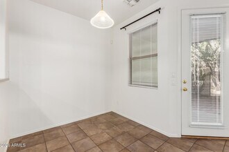 1886 E Don Carlos in Tempe, AZ - Building Photo - Building Photo