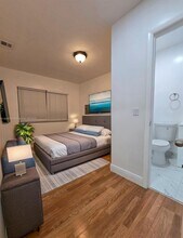 3417 SW 25th Ter in Miami, FL - Building Photo - Building Photo