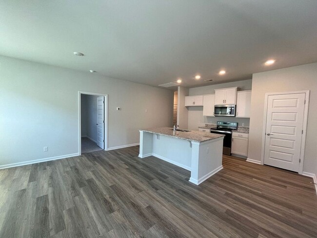 143 Holloway Hill in Pooler, GA - Building Photo - Building Photo