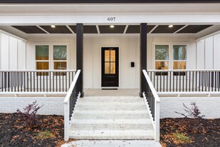 607 Kenmore Ave in Louisburg, NC - Building Photo