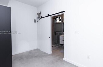 7103 NE 4th Ct in Miami, FL - Building Photo - Building Photo