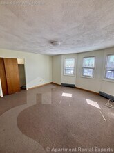 569 Somerville Ave, Unit #5 in Somerville, MA - Foto de edificio - Building Photo