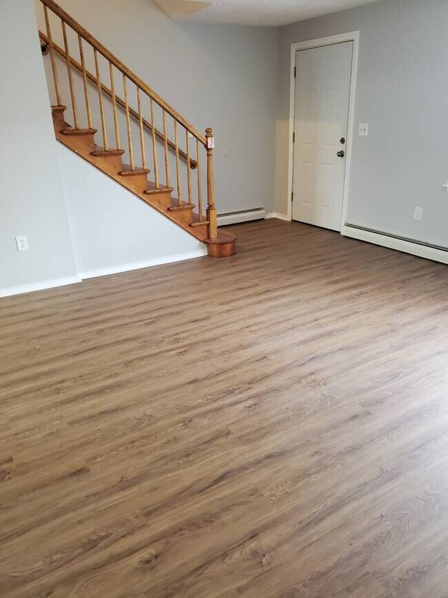 25 Graham Rd Rentals in East Hartford, CT