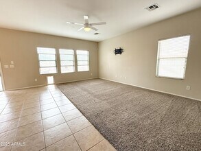 2221 N 94th Ave in Phoenix, AZ - Building Photo - Building Photo