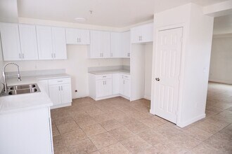 4210 Hooper Ave. in Los Angeles, CA - Building Photo - Building Photo