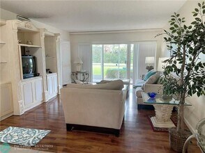 3000 N Palm Aire Dr in Pompano Beach, FL - Foto de edificio - Building Photo