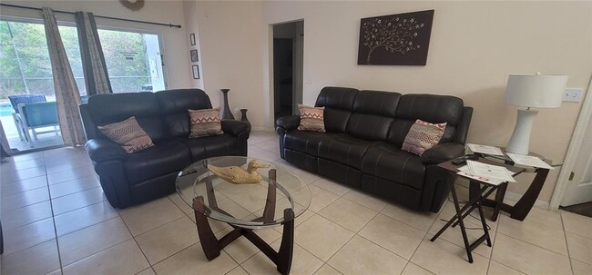 909 Clear Creek Cir in Clermont, FL - Building Photo - Building Photo