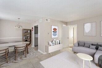 La Carmona in Houston, TX - Foto de edificio - Building Photo