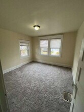 555 Brittain Rd in Akron, OH - Building Photo - Building Photo