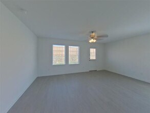 10700 Dusty Rnch Rd in Fort Worth, TX - Building Photo - Building Photo