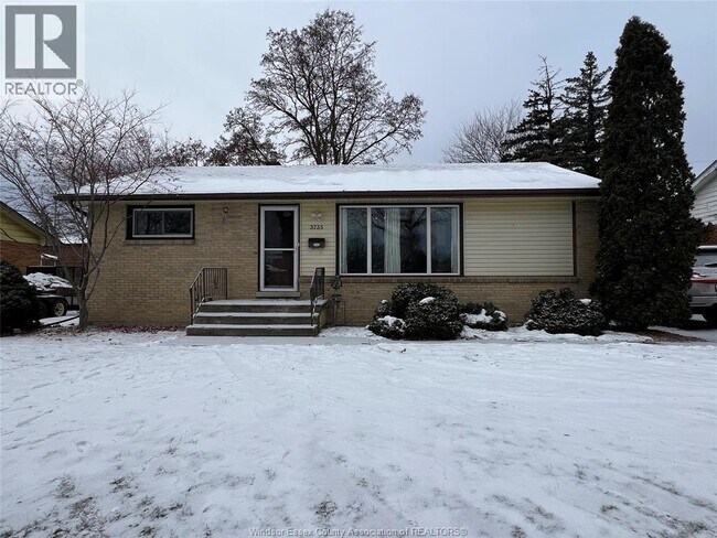 3735 Glenwood Ave in Windsor, ON - Building Photo - Building Photo