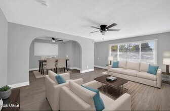 7039 N 15th St in Phoenix, AZ - Building Photo - Building Photo