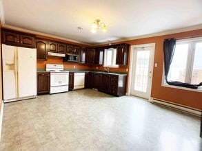 47 Branscombe St in St John's, NL - Building Photo - Building Photo