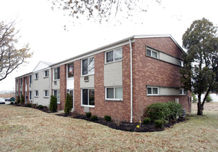 McAdoo Manor Apartments in St. Louis, MO - Building Photo - Building Photo