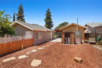 7634 Milwood Ave in Canoga Park, CA - Building Photo - Building Photo