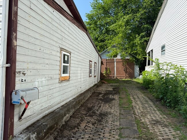 712 Dock St in Steubenville, OH - Building Photo - Building Photo