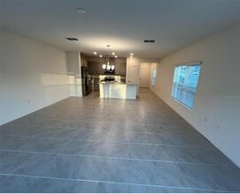 680 Stoney Pointe Cir in Davenport, FL - Building Photo - Building Photo