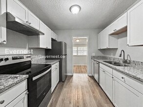 6757 Snow White Dr in Jacksonville, FL - Building Photo - Building Photo