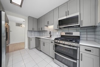 1021 Brunswick Harbor in Schaumburg, IL - Building Photo - Building Photo