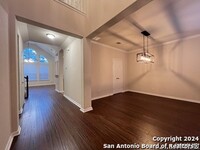 1227 Links Ln in San Antonio, TX - Foto de edificio - Building Photo