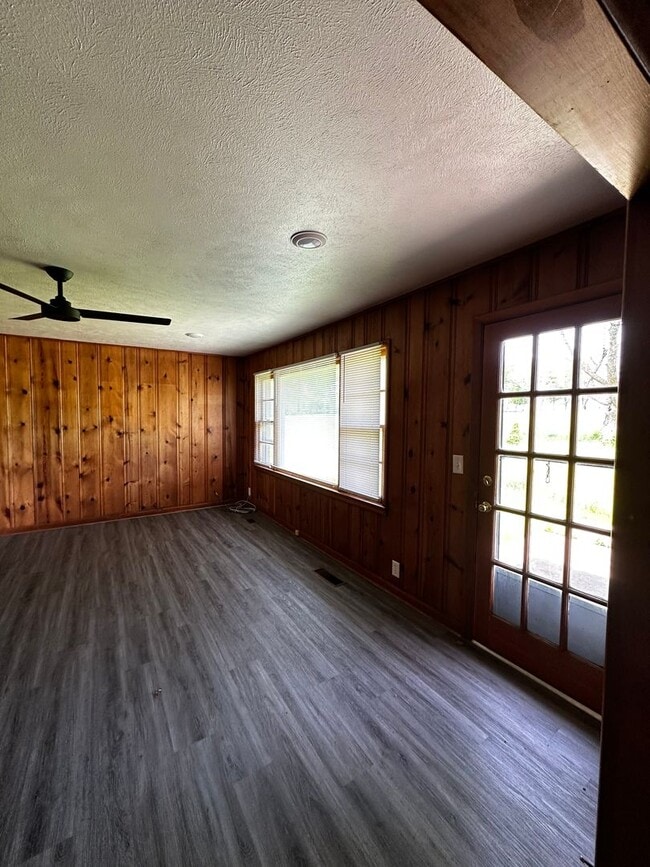 property at 5916 W Wedington Dr