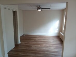 2923 River Rd, Unit Studio in Buffalo, NY - Building Photo - Building Photo