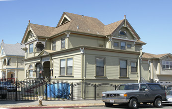 1647 10th Ave in Oakland, CA - Building Photo - Building Photo