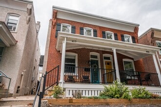 417 Vanderslice St in Phoenixville, PA - Foto de edificio - Building Photo