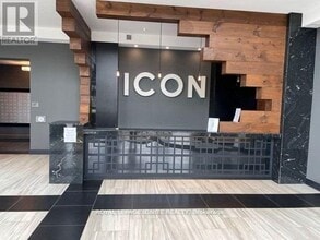 330 Phillip St in Waterloo, ON - Building Photo - Building Photo