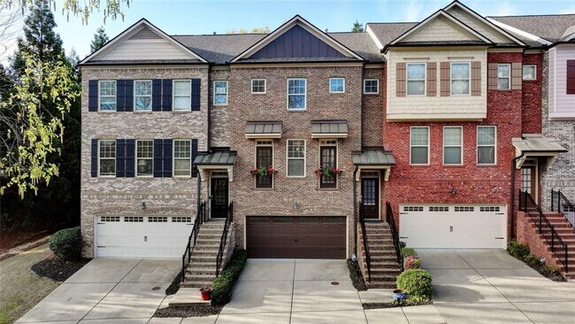 9003 Woodland Trail in Alpharetta, GA - Foto de edificio - Building Photo