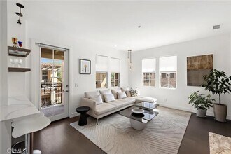 29 San Sovino in Newport Beach, CA - Building Photo - Building Photo