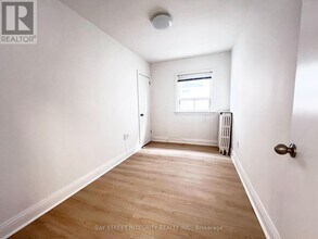 970 Briar Hill Ave in Toronto, ON - Building Photo - Building Photo