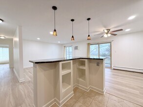 460 N Wilke Rd in Palatine, IL - Building Photo - Building Photo