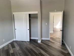 3400 E 14th St, Unit 2 in Kansas City, MO - Building Photo - Building Photo