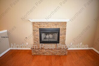 1316 Desierto Azul Dr in El Paso, TX - Building Photo - Building Photo