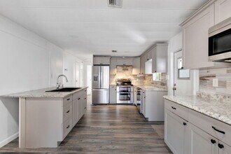 4072 74th St N in West Palm Beach, FL - Building Photo - Building Photo