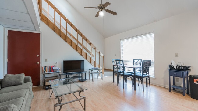 Graduate Centre in Charlottesville, VA - Building Photo - Building Photo