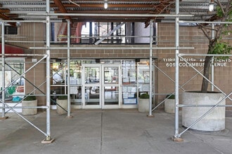 Turin House Apartments in New York, NY - Foto de edificio - Building Photo