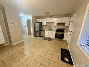 21 Oak Ave Ext in Torrington, CT - Building Photo - Building Photo