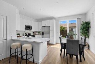 9039 Meghan Ct in Spring Valley, CA - Building Photo