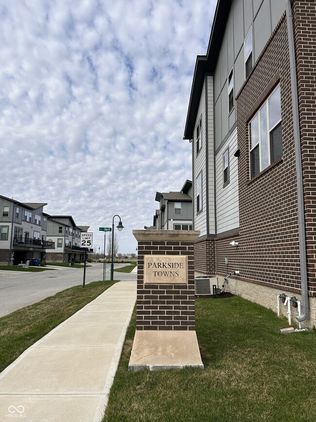 13486 Elias Pl in Fishers, IN - Building Photo - Building Photo