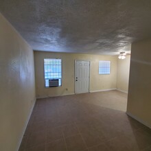 4541 Friden Dr in Jacksonville, FL - Building Photo - Building Photo