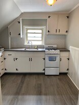 36 Stone St, Unit 3 in Beverly, MA - Building Photo