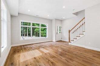 125 Vail Ave-Unit -F in Peekskill, NY - Building Photo - Building Photo
