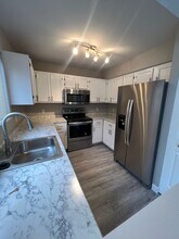 716 Liberty Village Dr in Florissant, MO - Building Photo - Building Photo