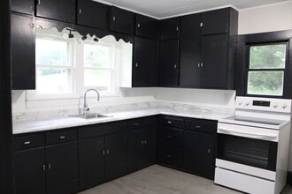 405 Lindoo Ave E in Ladysmith, WI - Building Photo - Building Photo